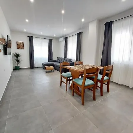 Apartment One-Room Apartment By The Beach *